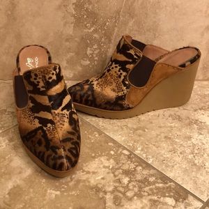 Donald J. Pliner Ingrid Animal Print Calf Hair Wedge- EUC Sz 10